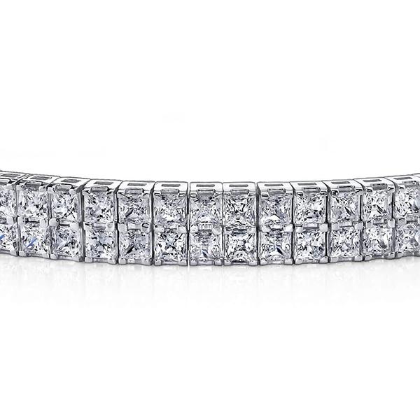 13 Karat Wunderschönes Teppicharmband mit Echt Aus der Erde Abgebauter Natürlicher Diamanten im Prinzessinnenschliff