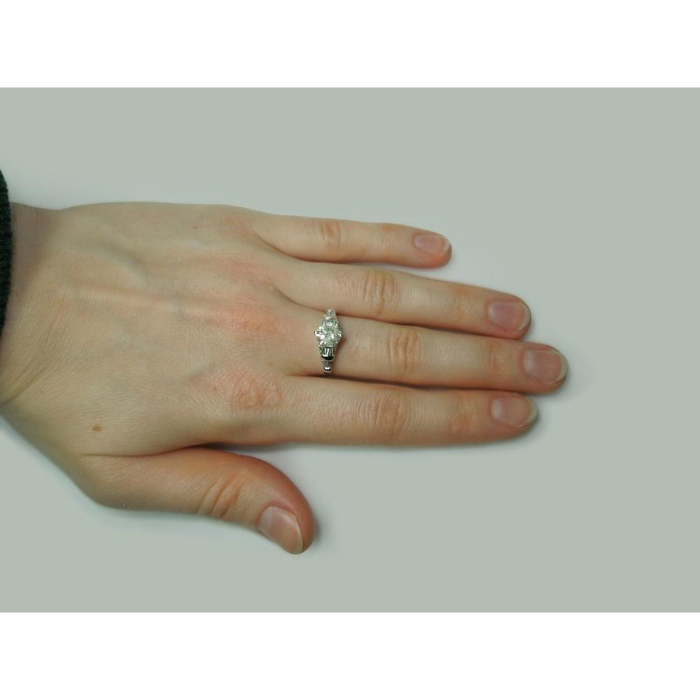 1.77 Karat Rund & Baguette Echt Aus der Erde Abgebauter Natürlicher Diamanten Verlobungsring Weißgold