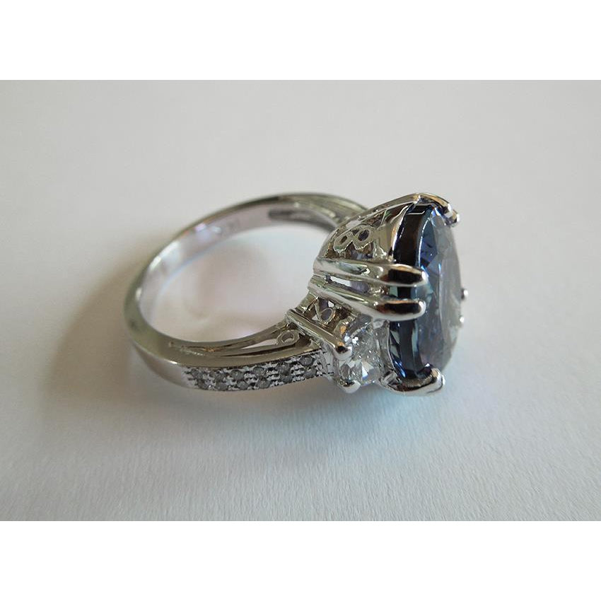 Blauer Tansanit Farbstein-Ring 8,51-Karat 14K Weißgold – Schrägansicht