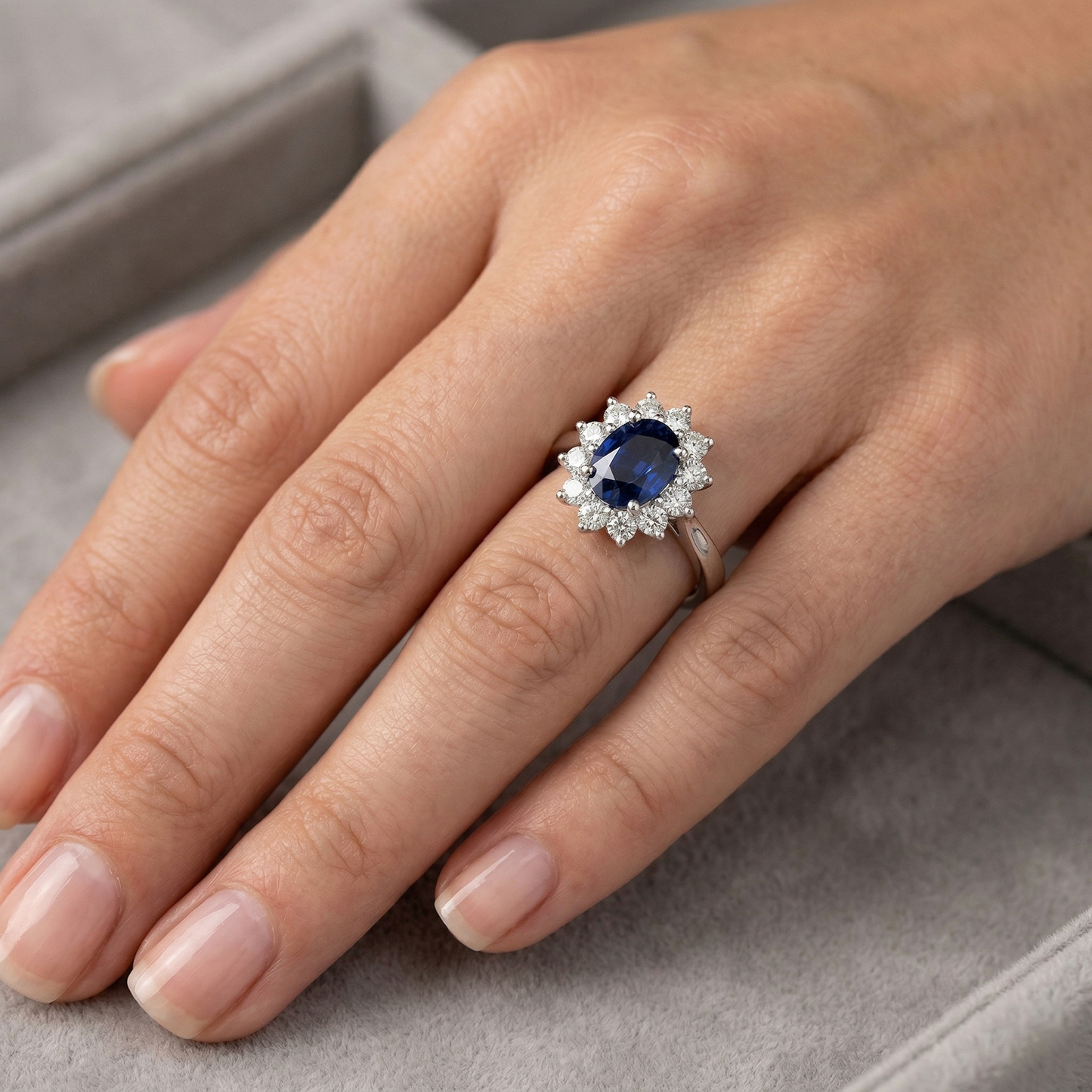 echter oval diamant 2.45Karat ring mit Diamantbesatz