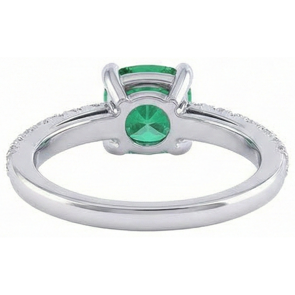 echter round smaragd 2.50Karat ring auf Weiß