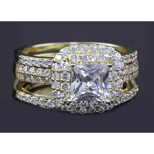 3 Karat Ring aus Halo-Gelbgold mit Echt Diamanten im Princess-Schliff