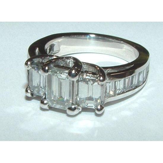 3 ct. Smaragd & Baguettes Drei-Stein-Echt Diamant-Ring Weißgold 14K