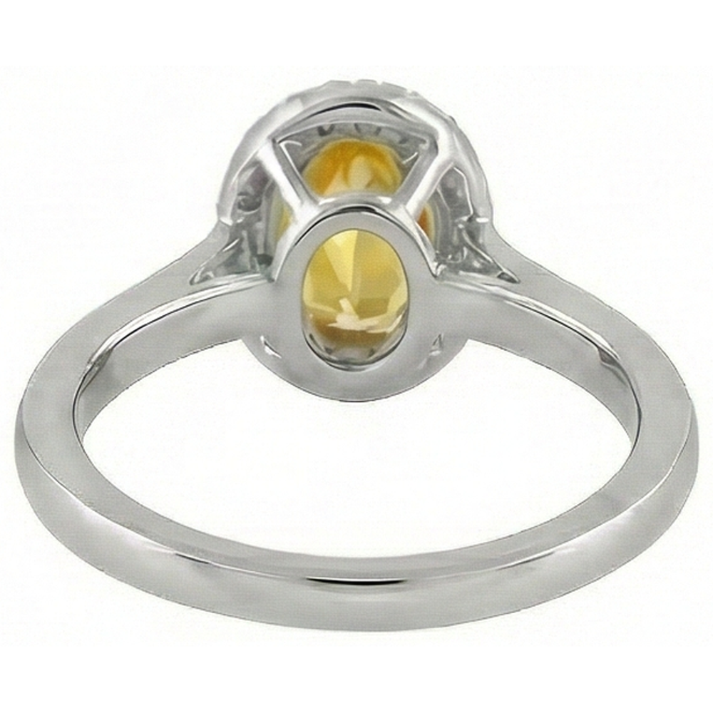 echter oval diamant 4.50Karat ring auf Weiß