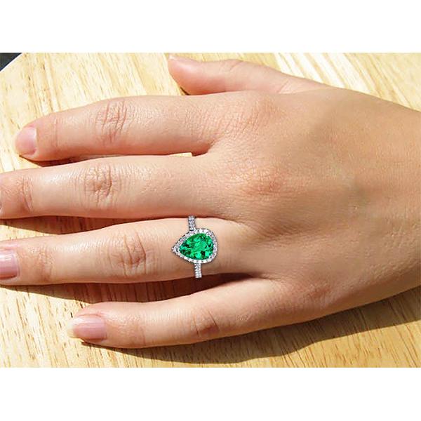 4,40 Karat Grün Smaragd mit Aus der Erde Abgebauter Natürlicher Diamantring Weißgold Feiner Damenschmuck