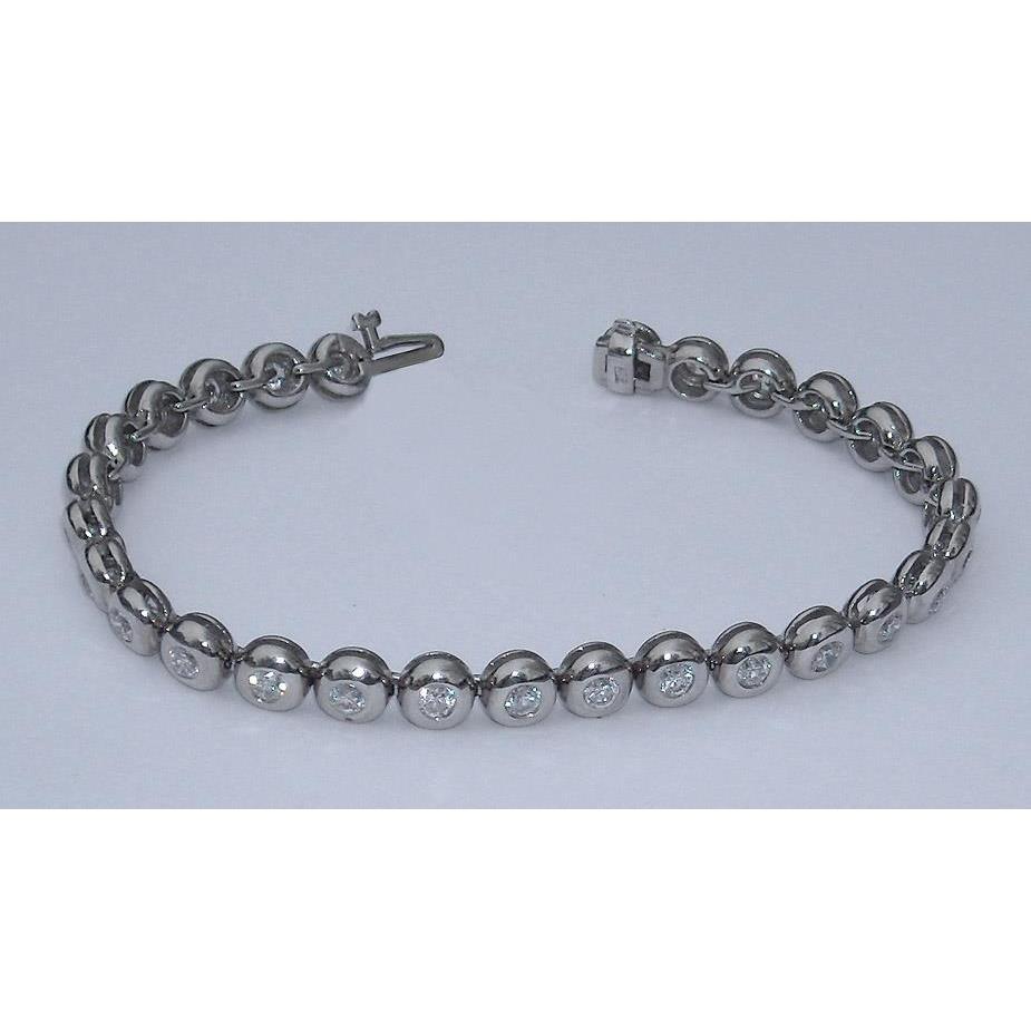 5,60 Karat Echt Diamant-Tennis-Armband vs Full Bezel