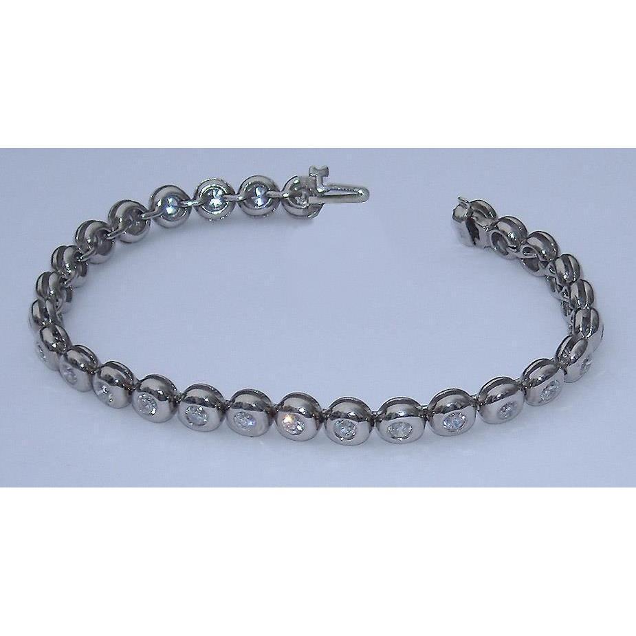 5,60 Karat Echt Diamant-Tennis-Armband vs Full Bezel