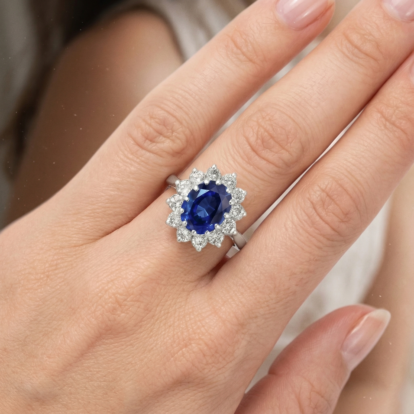 6 Karat Sri Lanka Blauer Saphir Aus der Erde Abgebauter Natürlicher Diamanten Ring 14K Weißgold
