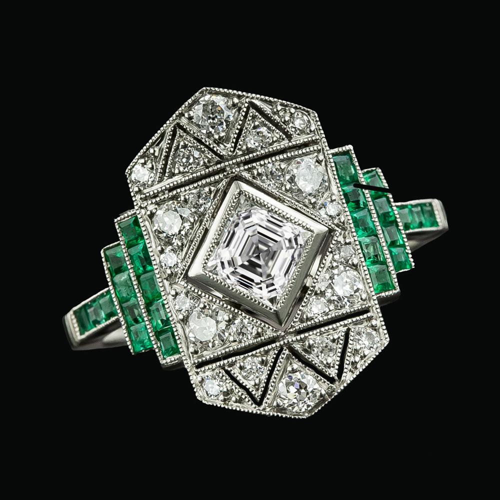 Alter Bergmann Diamant & Smaragd Ring Lünette Satz Asscher 4,25 Karat