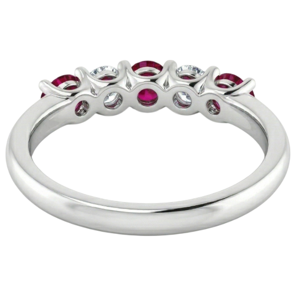 echter round rubin 1Karat ring mit Diamantbesatz