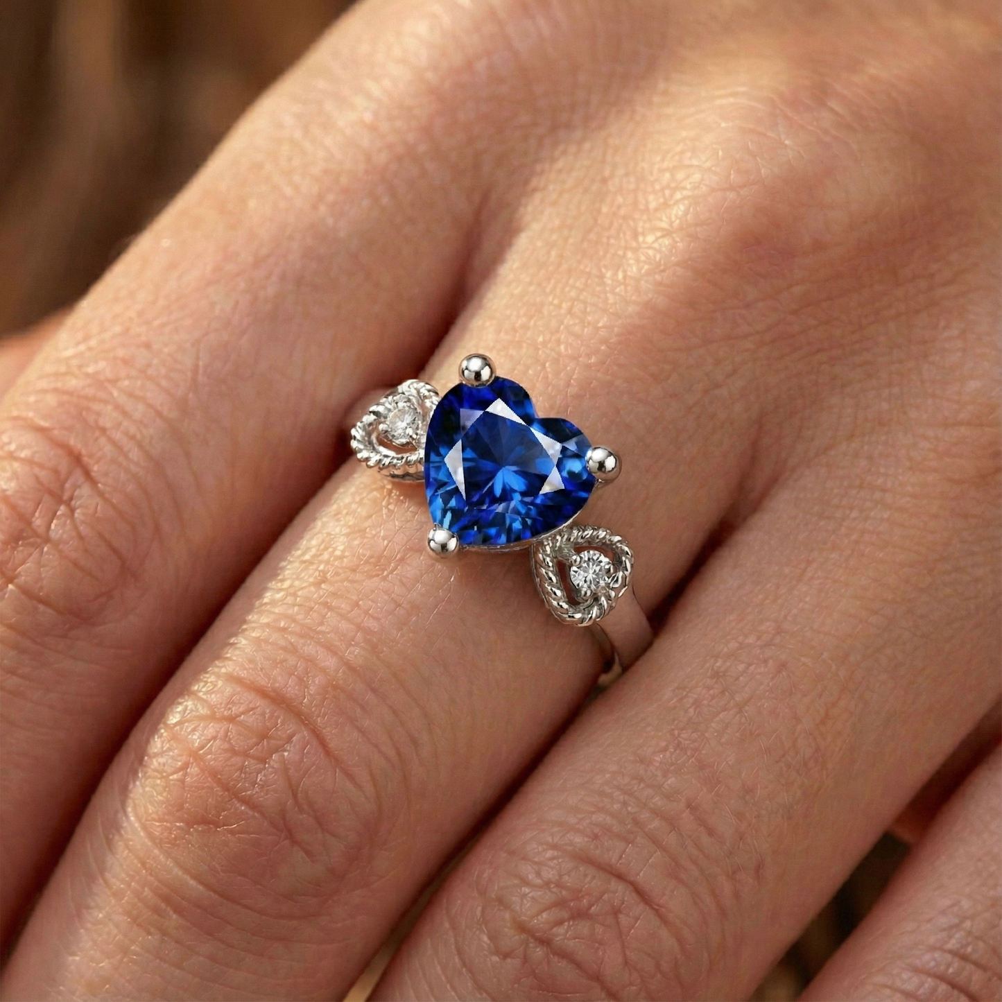 Natürlicher Diamant ( nicht im Labor gezüchtet ) 3-Stein-Verlobungsring Herz Blauer Saphir 2.25 Karat
