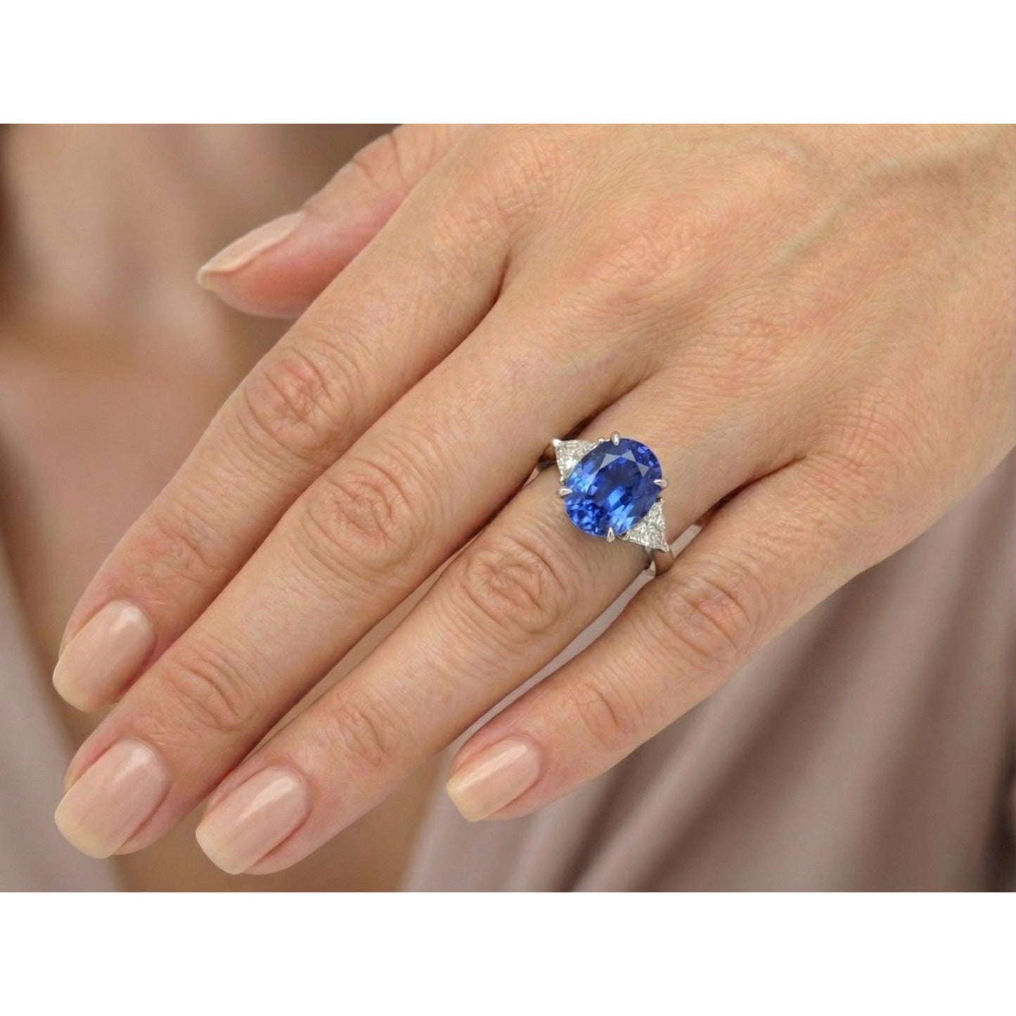 echter oval diamant 4.50Karat ring mit Diamantbesatz