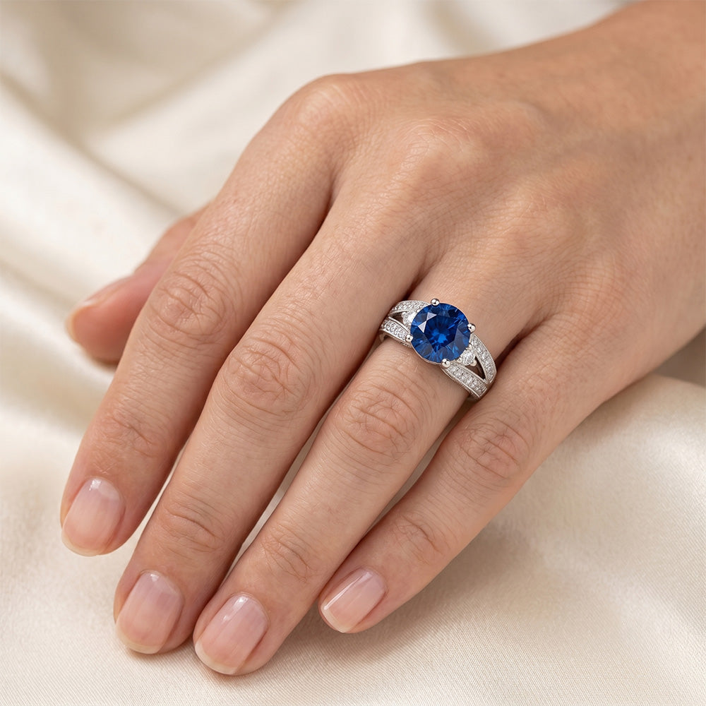 Ceylon Blauer Saphir mit Aus der Erde Abgebauter Natürlicher Diamanten Ring 4 Karat Weißgold 14K