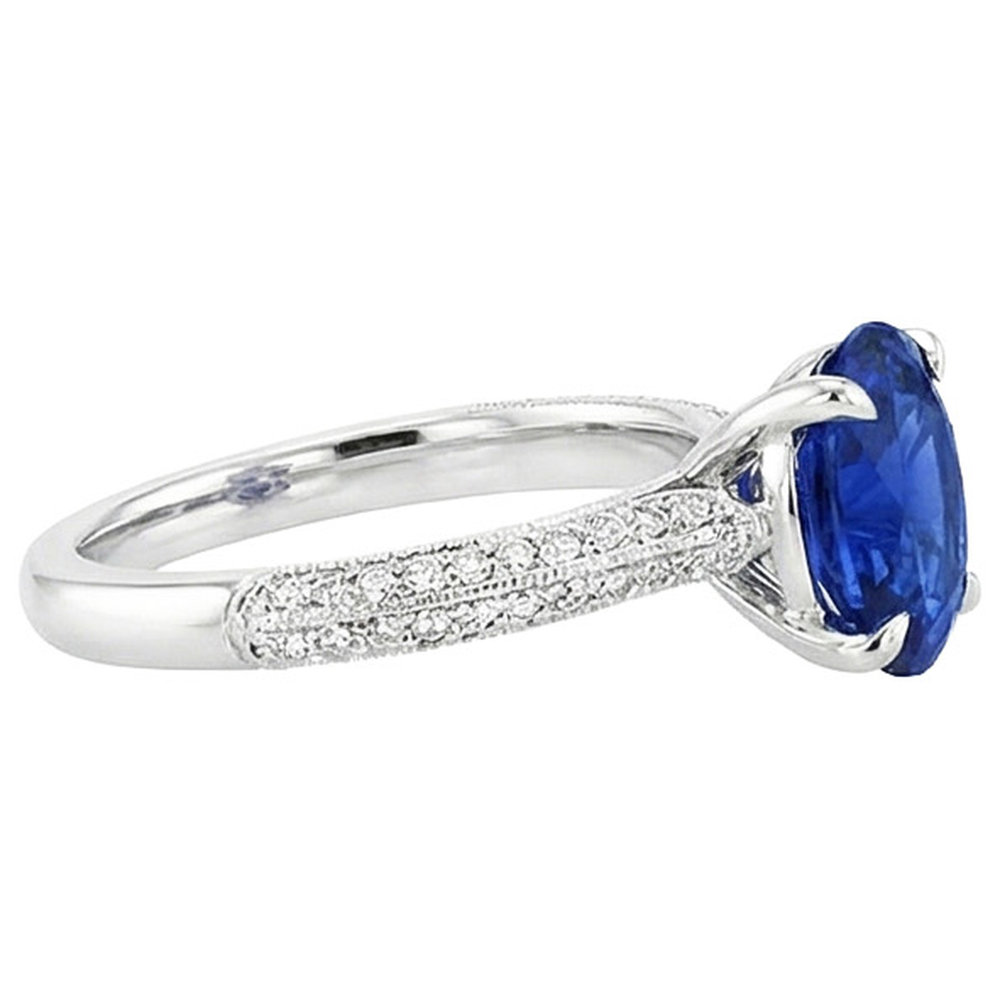 echter oval diamant 5.50Karat ring auf Weiß