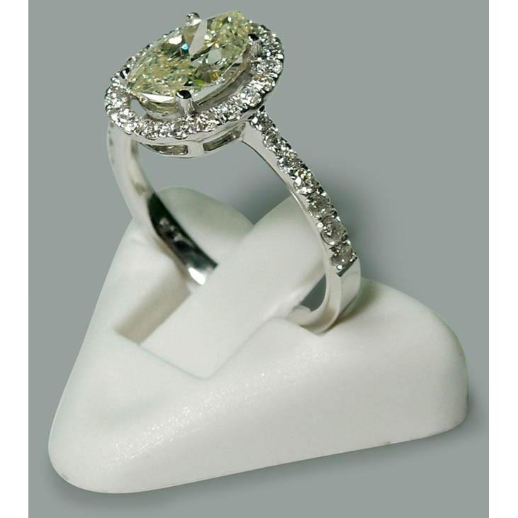 Echt Solitär mit Akzenten 2,03 ct. Ovaler Verlobungsring im Halo-Stil WG 14K