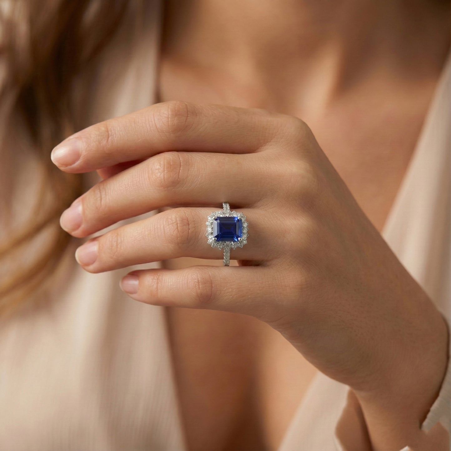 Halo-Aus der Erde Abgebauter Natürlicher Diamant- und Saphir-Verlobungsring