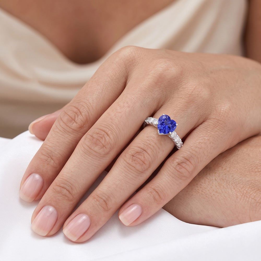 Herz Edelstein Ring Hellblauer Saphir & Pave Set Natürlicher Diamant ( nicht im Labor gezüchtet ) 3 Karat