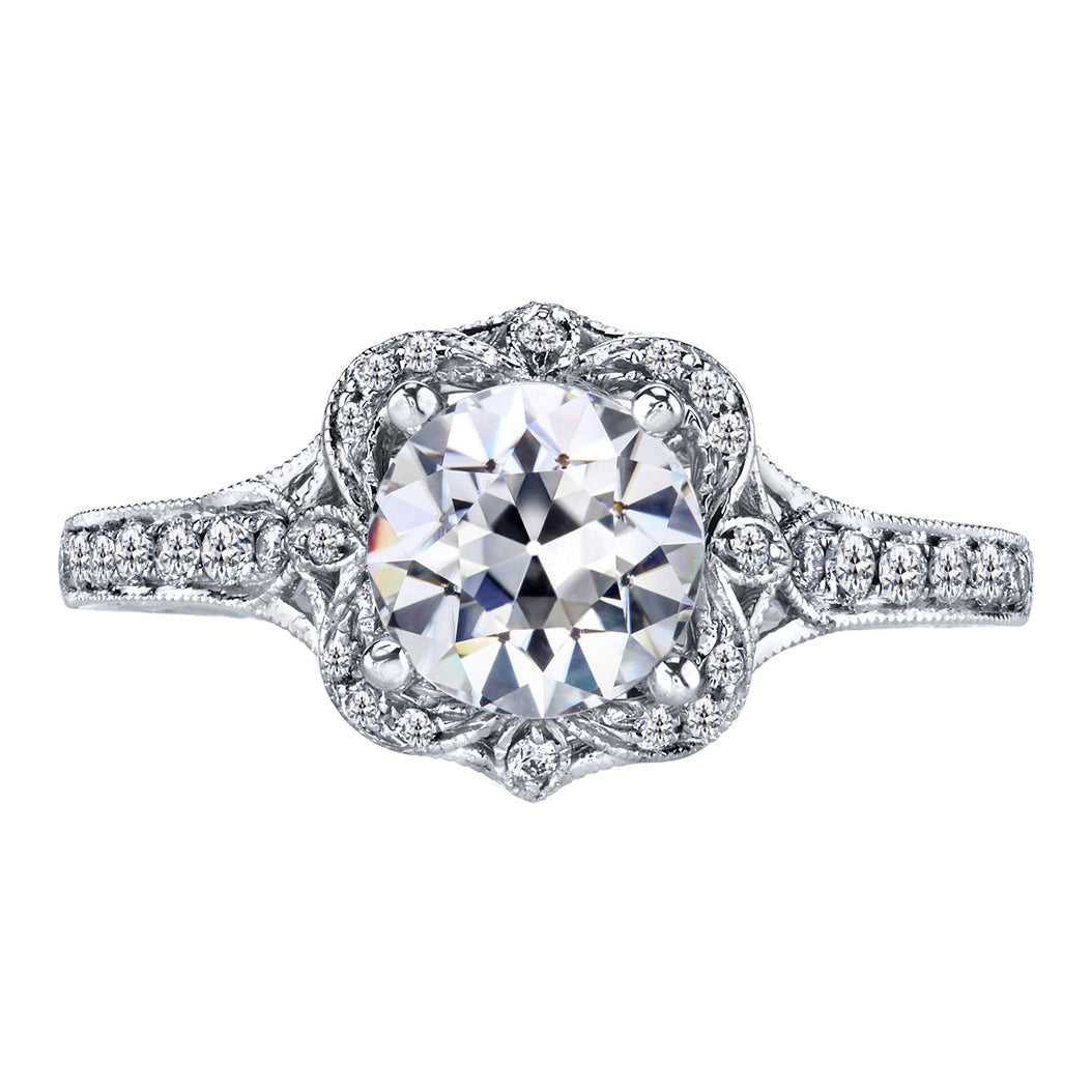 Antik-Kissen-Schliff Diamant Ring in 14 Karat Weißgold – Hauptansicht