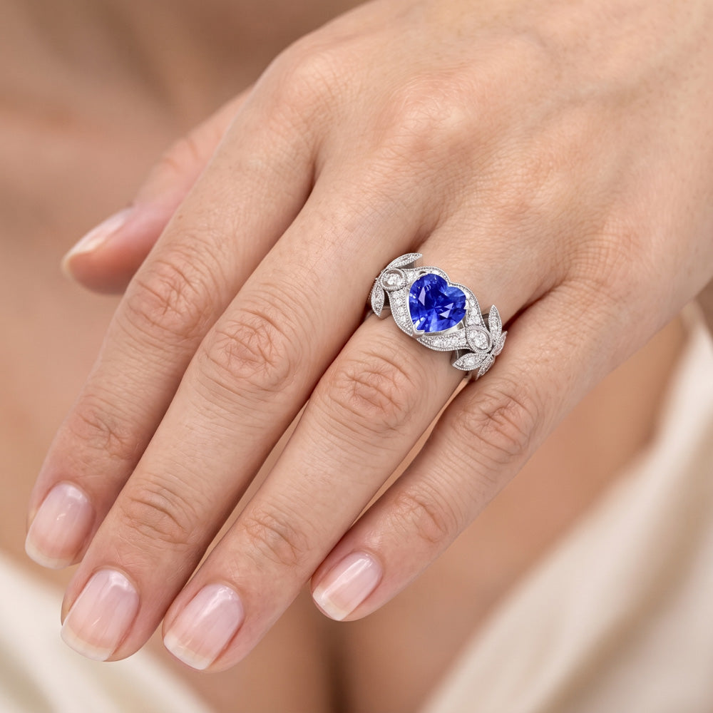 Natürlicher Diamant ( nicht im Labor gezüchtet )-Jubiläums-Herz-Blauer Saphir-Ring Antik-Stil 2.50 Karat
