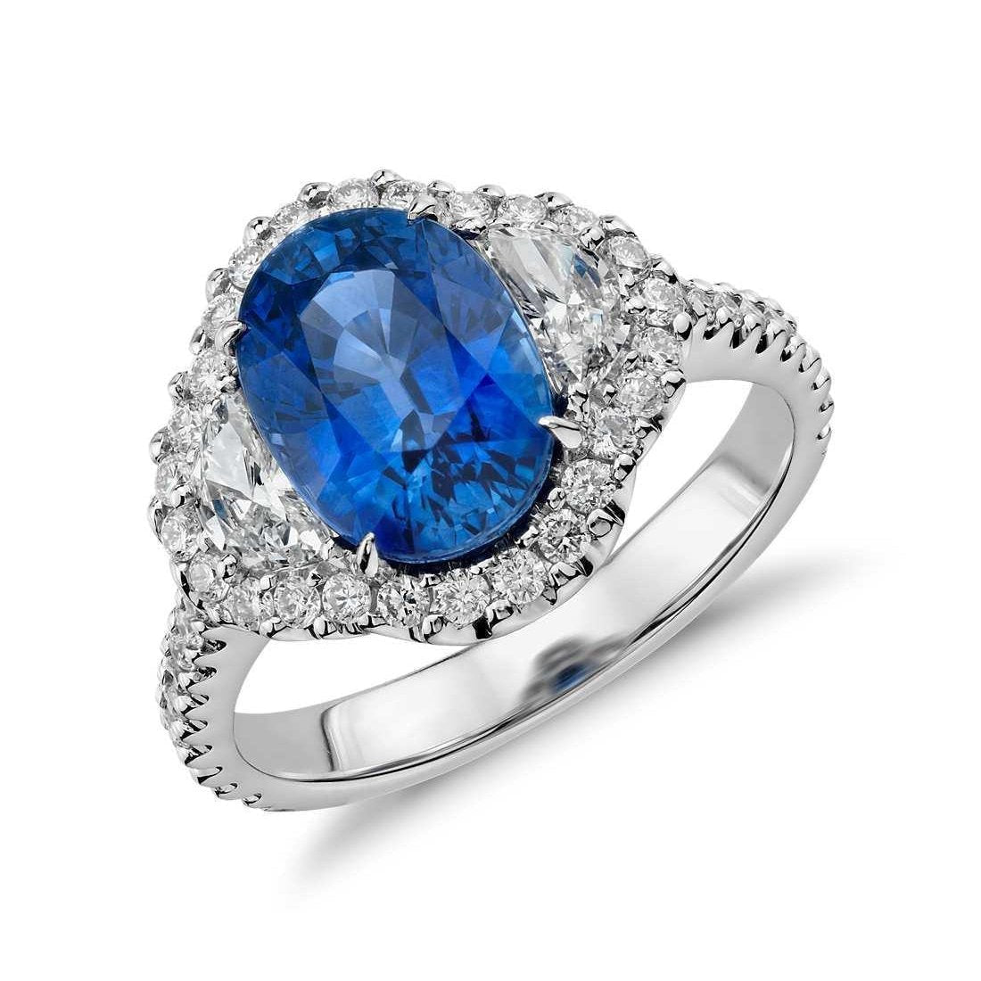 Ovaler blauer Saphir und Aus der Erde Abgebauter Natürlicher Diamantring Weißgoldschmuck 2 ct.