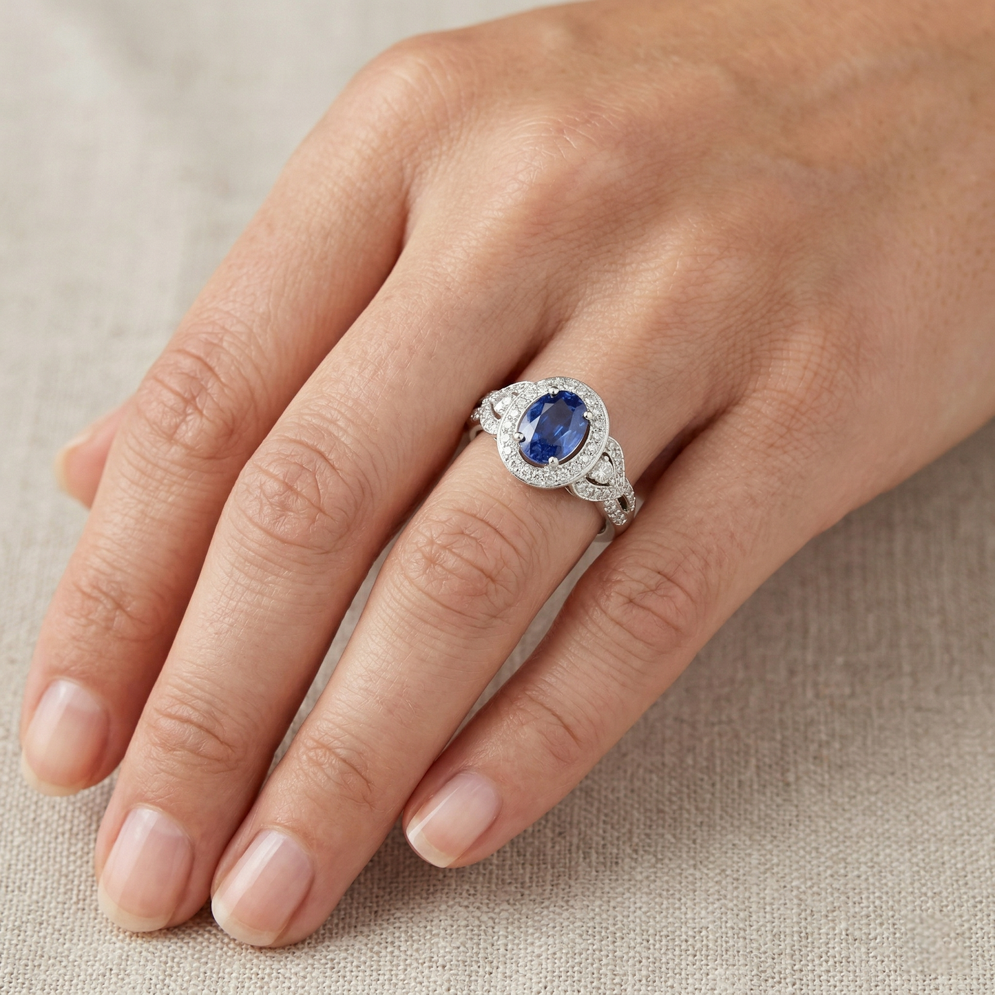 Ovalschliff Sri Lanka Saphir und Aus der Erde Abgebauter Natürlicher Diamant Ring Weißgold 14K 3 Ct