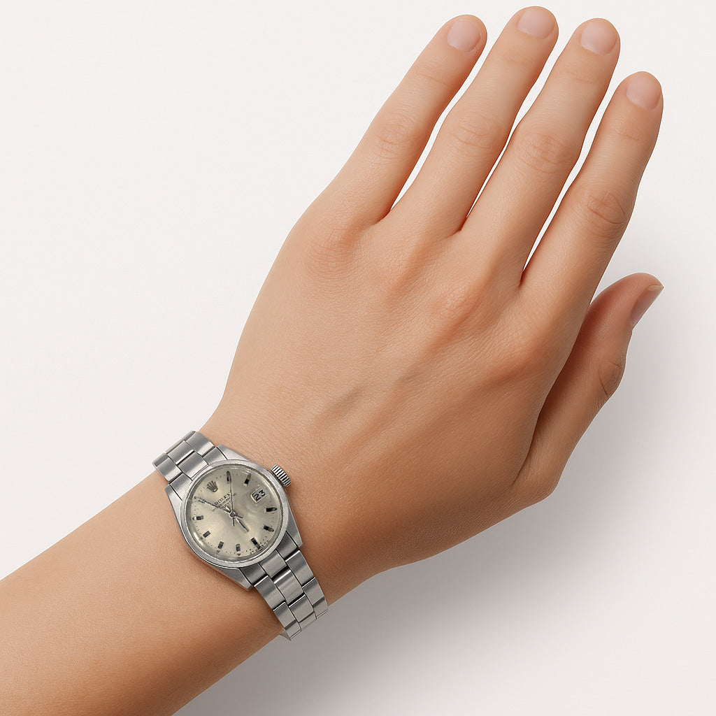 Rolex Date 26 mm Edelstahluhr mit silbernem Stabzifferblatt P1