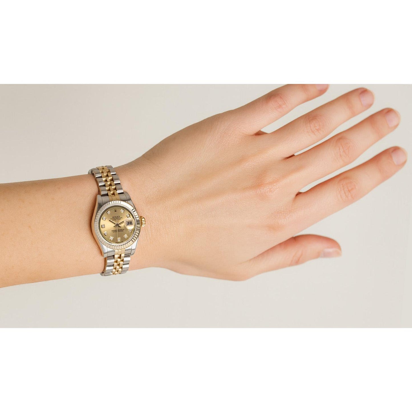 Rolex Datejust, 26 mm, zweifarbig, champagnerfarbenes Diamant-Zifferblatt, versteckter Verschluss, Schnelleinstellung P1