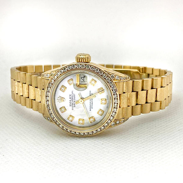 Uhr mit Perlmutt-Diamant-Zifferblatt Rolex