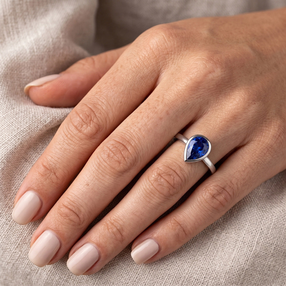Royalblauer Saphir im Birnen-Schliff Schmuckstein-Ring 1,50