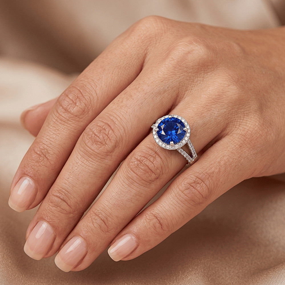 Runder Brillantschliff & Sri Lanka Saphir 4.15 ct. Aus der Erde Abgebauter Natürlicher Diamantring WG 14K