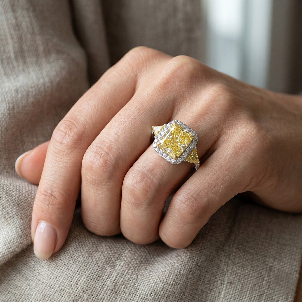 Schimmernder Gelber Kanarienvogel-Diamant Halo-Ring 3,5 Karat