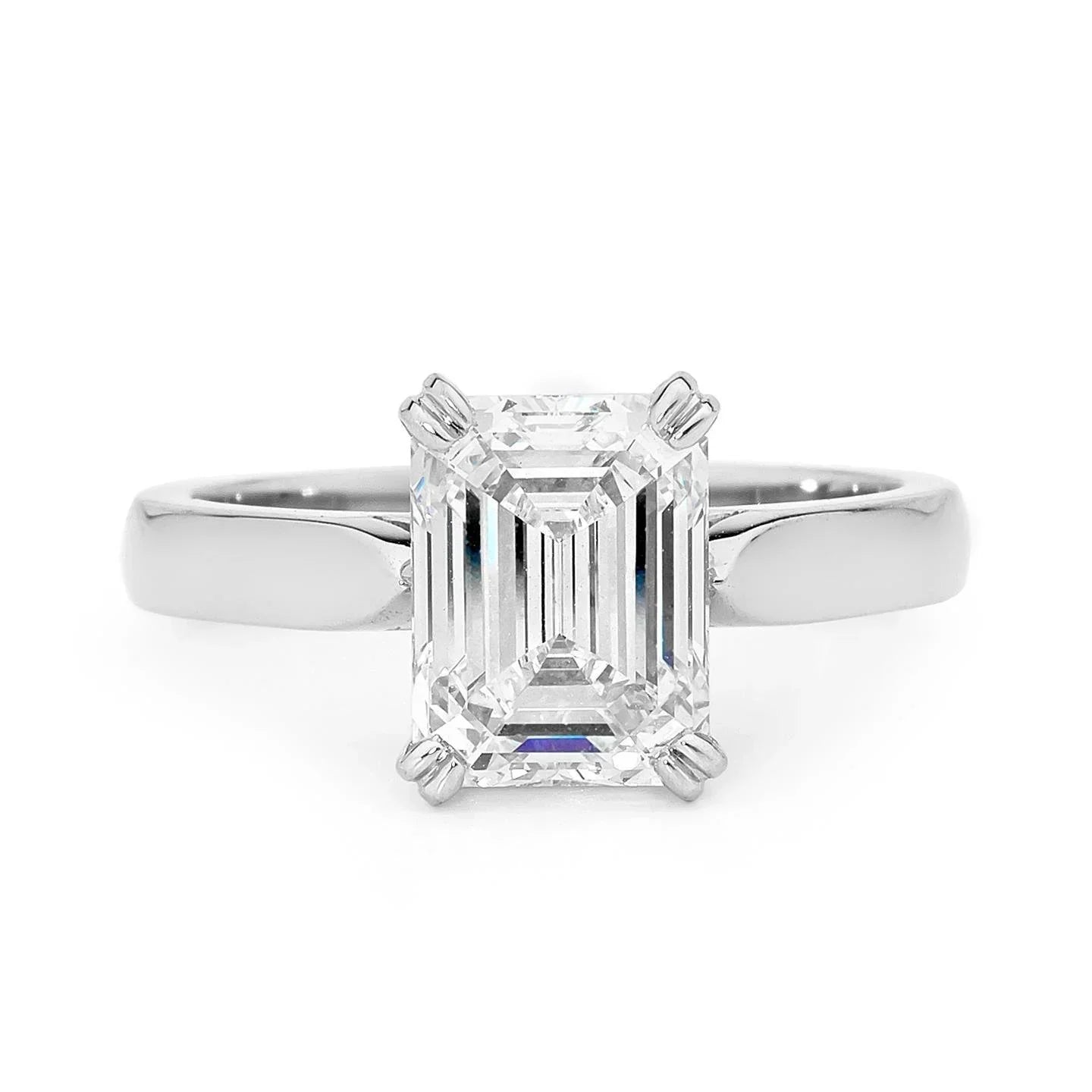 Smaragdförmiger Diamant-Solitärring
