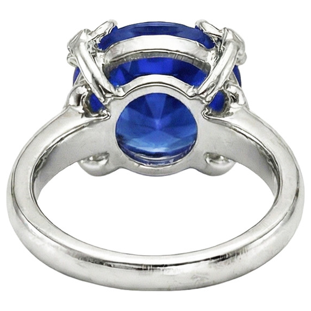 Solitärring aus Ceylon-Saphir im Rundschliff 7.01 ct. Weißgold 14K