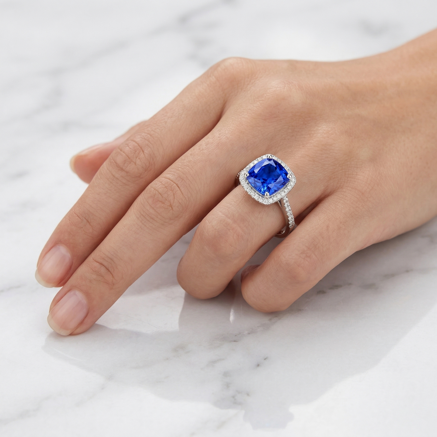 Sri Lanka Blauer Saphir Aus der Erde Abgebauter Natürlicher Diamanten 3.30 ct Ring Weißgold 14K