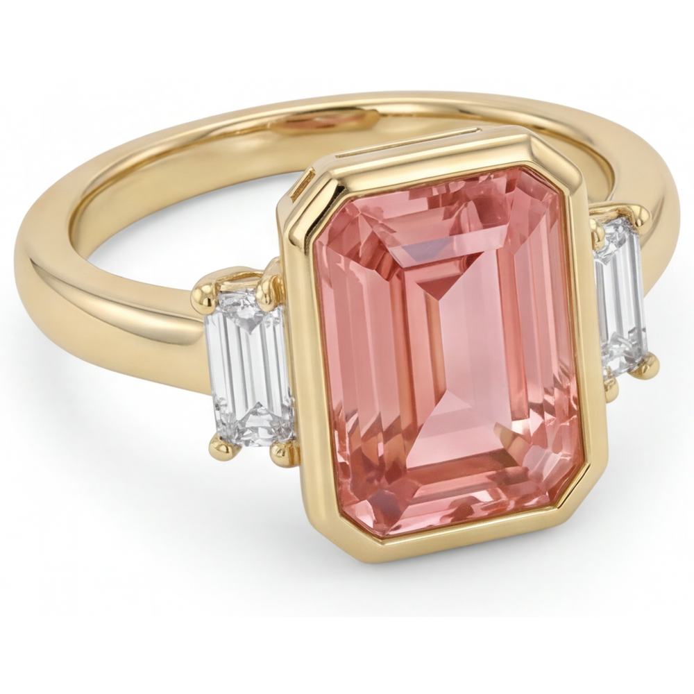Laborgezüchteter Padparadscha-Saphir-Ring, 4,6 Karat, Smaragdschliff und weiße Baguettes, Lünette, Dreistein, 14 Karat Gelbgold