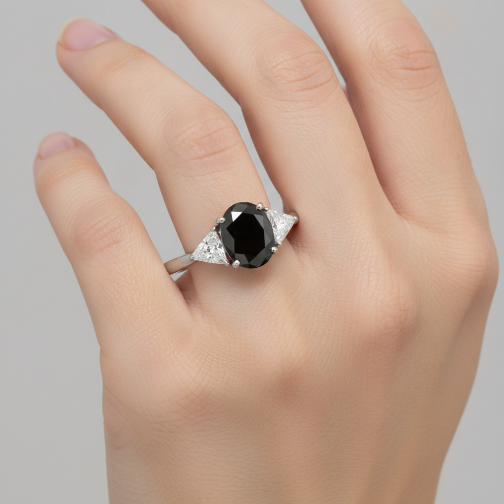 Schwarzer Damen-Verlobungsring 3,6 Karat natürlicher ovaler Diamant Trillant Drei-Stein 14 Karat Weißgold