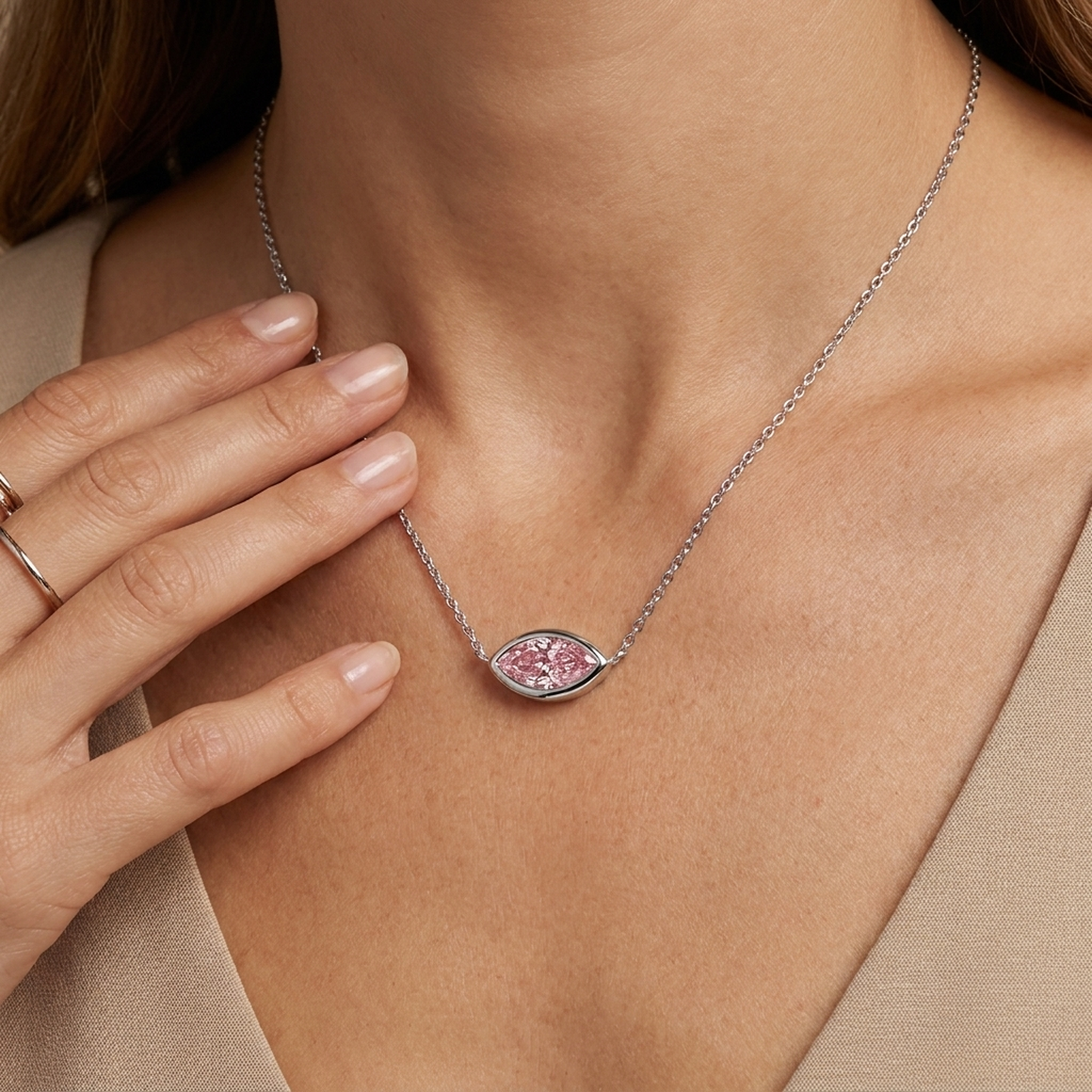 Halskette mit rosa Diamant, 2 Karat, Marquise-Schliff