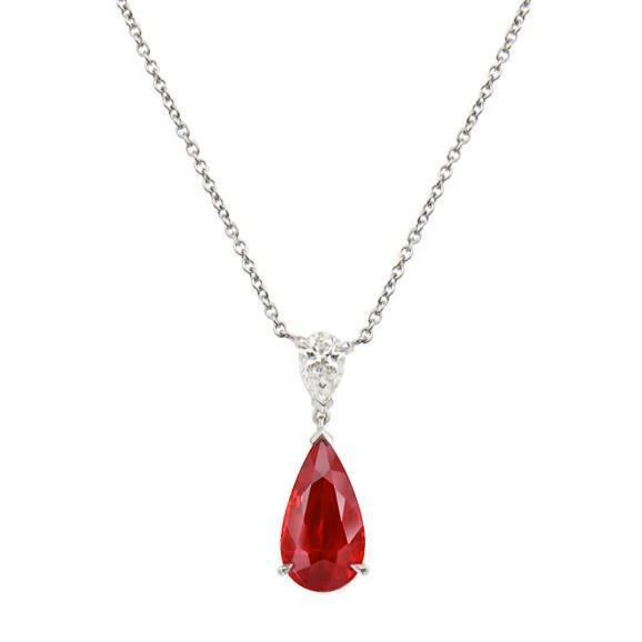 3,50 ct Birnenschliff Roter Rubin Aus der Erde Abgebauter Natürlicher Diamant Anhänger Halskette Weißgold