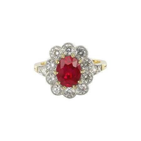 6,25 Karat Krappenbesatz Rubin und Diamanten Jubiläumsring - harrychadent.de