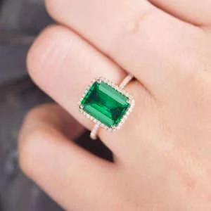 6,50 Karat Smaragdschliff grüner Smaragd mit Aus der Erde Abgebauter Natürlicher Diamant-Ehering