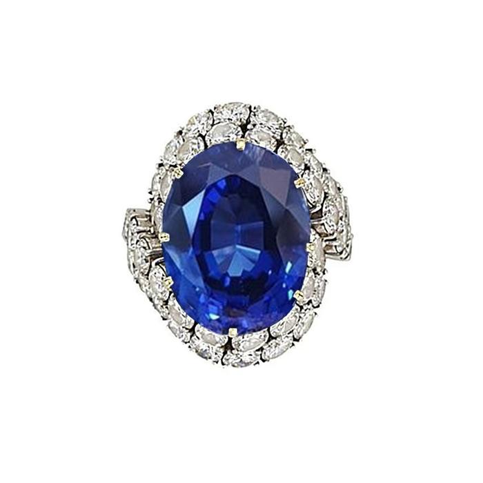 7 Kt Oval Sri Lanka Blauer Saphir Und Aus der Erde Abgebauter Natürlicher Diamanten Ring Weißgold 14K