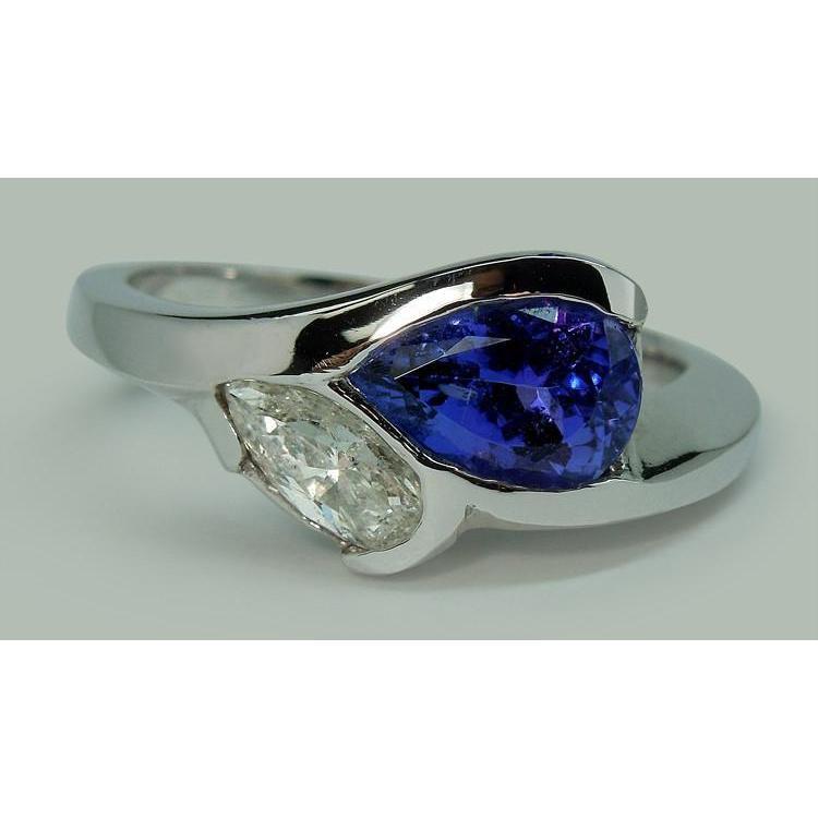 Birnenform Infinity Tansanit und Aus der Erde Abgebauter Natürlicher Diamantring 2,25 ct. Gold 14K