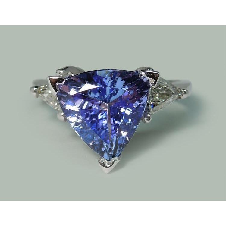 Drei-Steine-Ring Trilliant Cut Blauer Aus der Erde Abgebauter Natürlicher Diamant Edelstein 6.5 Karat WG 14K