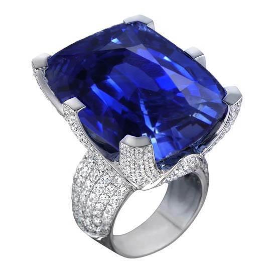Kissen Ceylon blauer Saphir und runde Aus der Erde Abgebauter Natürlicher Diamanten 8.51 Karat Ring