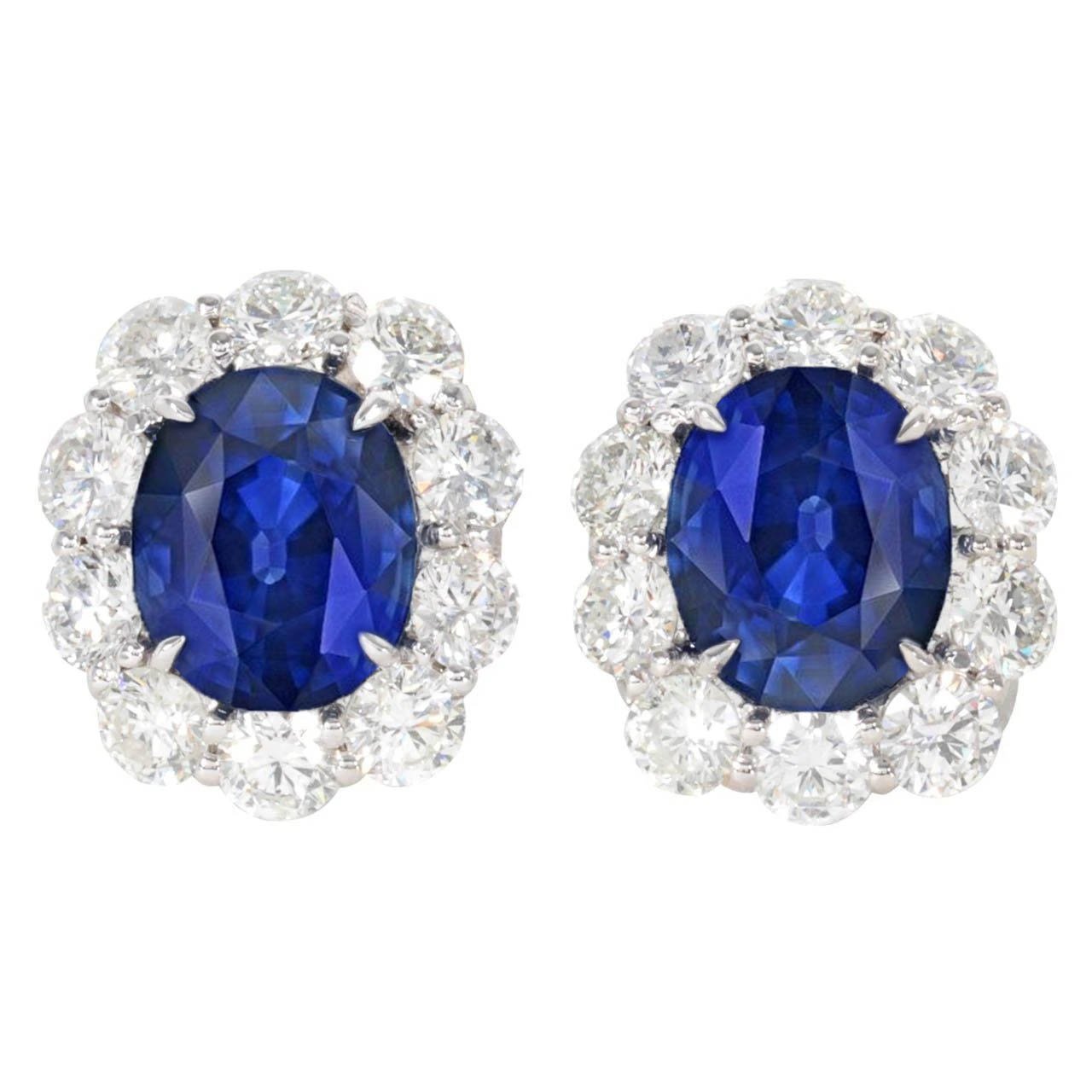 Ohrstecker Oval Ceylon Saphir und Rundschliff 6 Karat Aus der Erde Abgebauter Natürlicher Diamanten