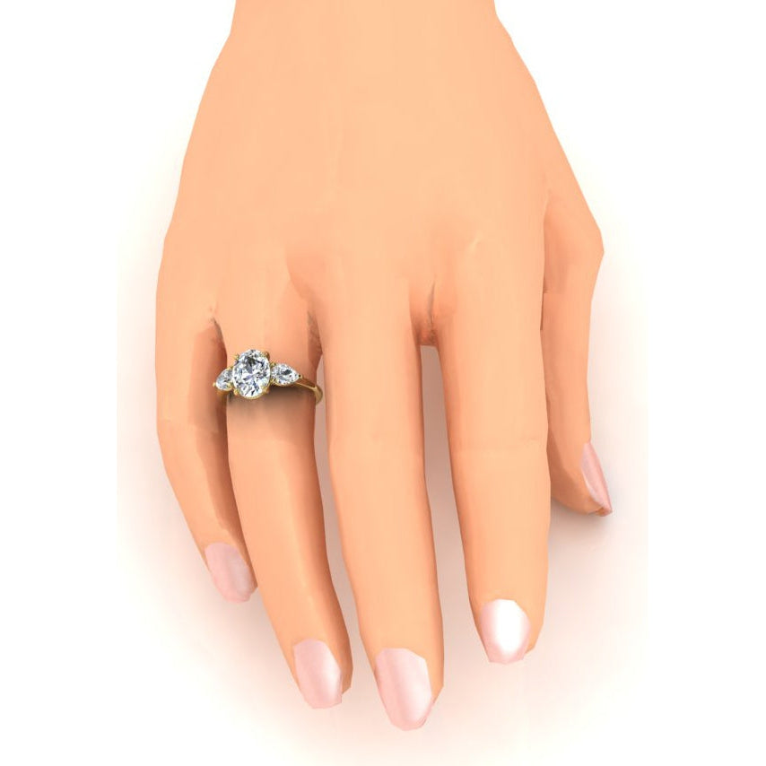 Ovaler Diamant Trinity Ring Krappenfassung Gelbgold