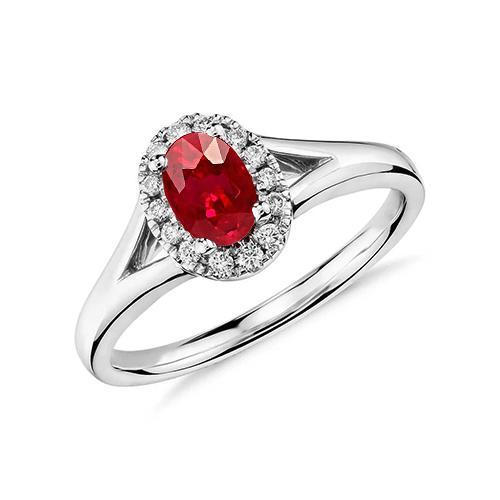 Ovaler Aus der Erde Abgebauter Natürlicher Diamantring mit rotem Rubin 1,20 Karat Weißgold 14K