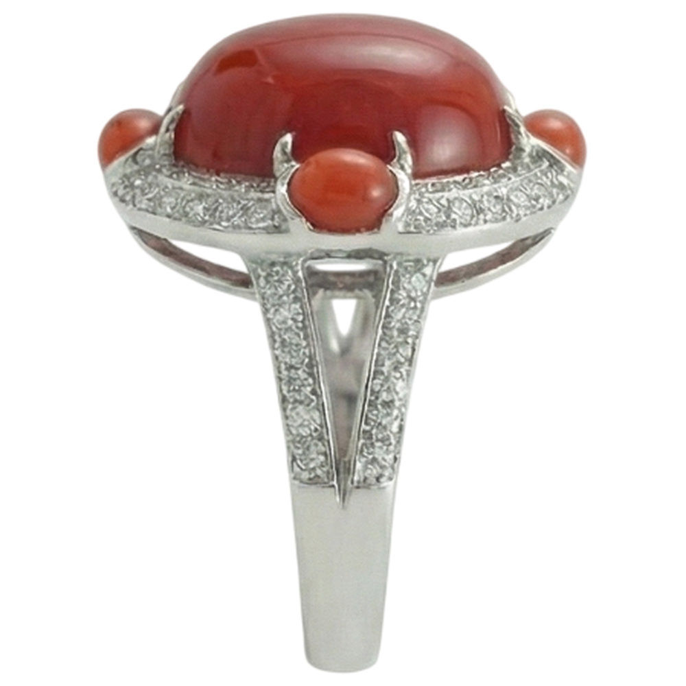 echter oval diamant 8.00Karat ring auf Weiß