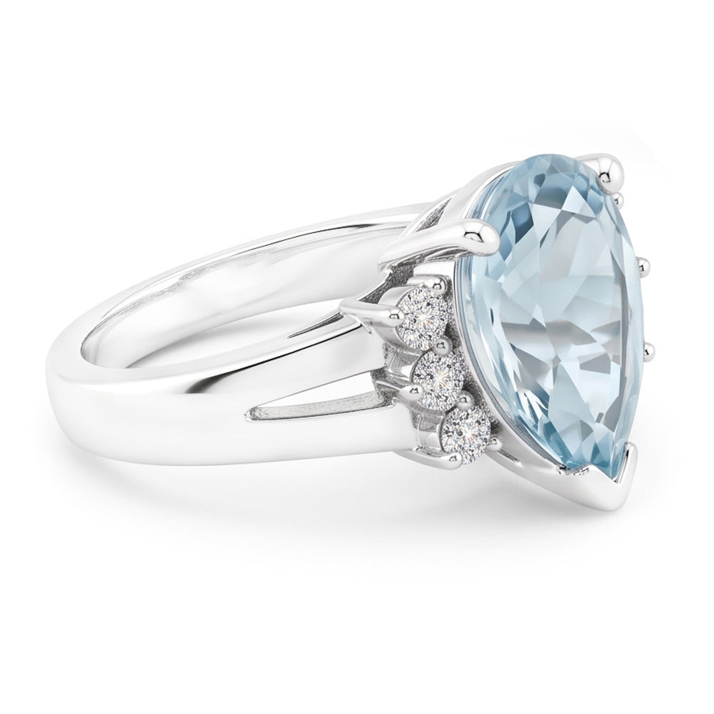 13.25 Karat Krappenset Aquamarin und Aus der Erde Abgebauter Natürlicher Diamanten Ring 14K Weißgold