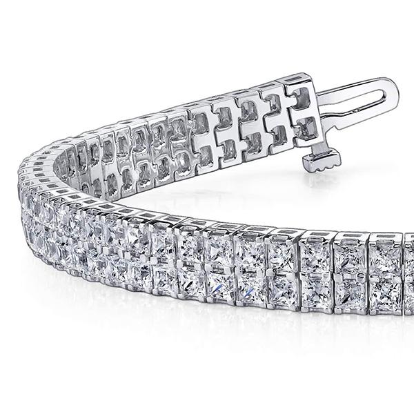 13 Karat Wunderschönes Teppicharmband mit Echt Aus der Erde Abgebauter Natürlicher Diamanten im Prinzessinnenschliff